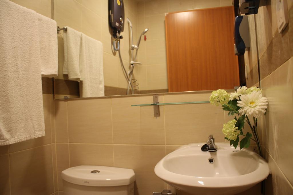 Goldbrick Hotel Bukit Bintang Kuala Lumpur Exteriör bild