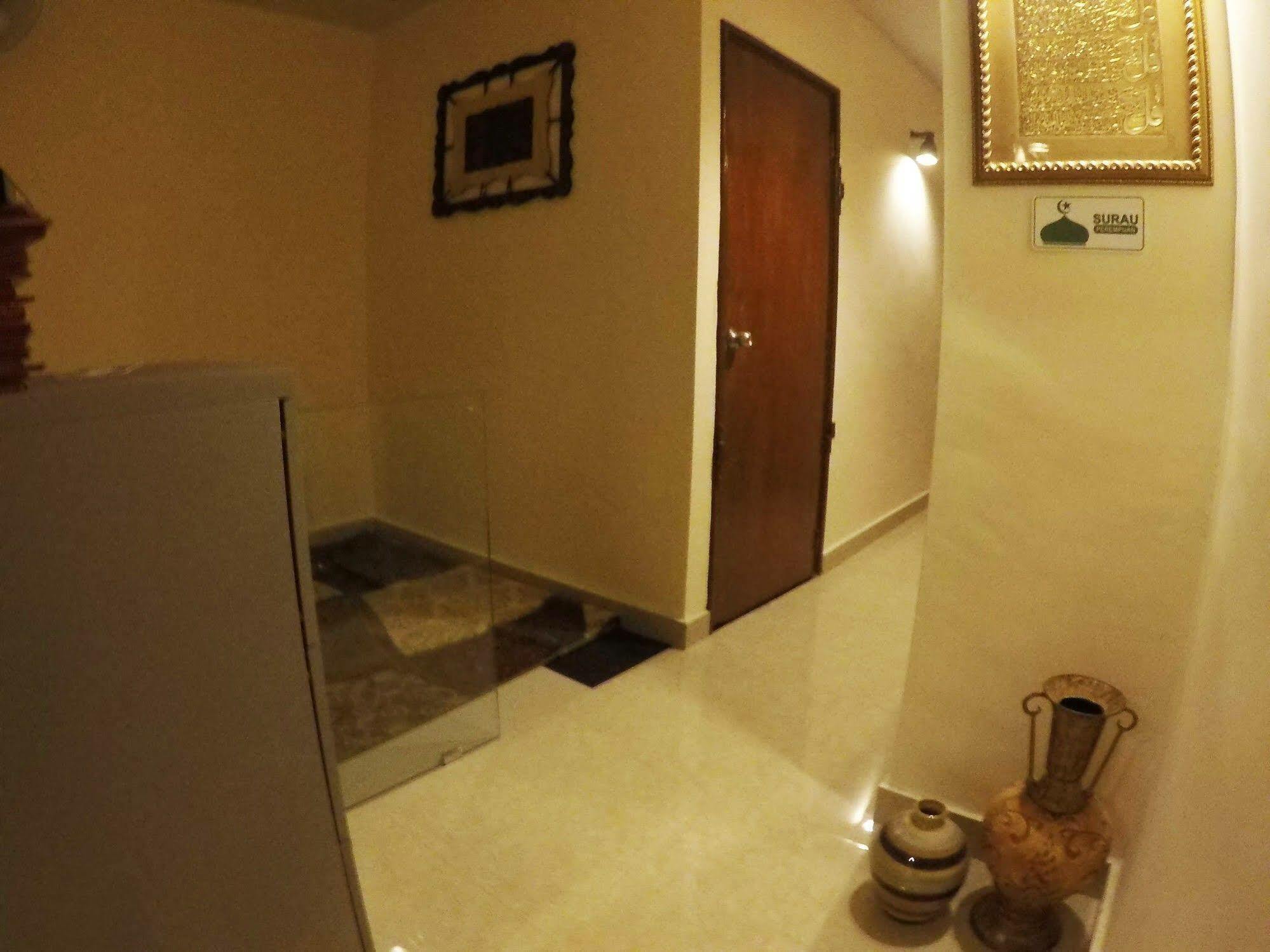 Goldbrick Hotel Bukit Bintang Kuala Lumpur Exteriör bild
